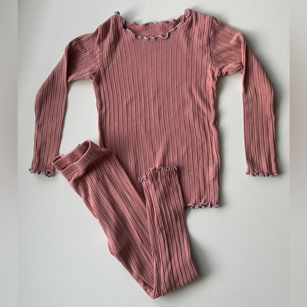 Vaenait Baby girl’s 2 pieces pink long sleeve sleepwear pajamas.  Size 3T.